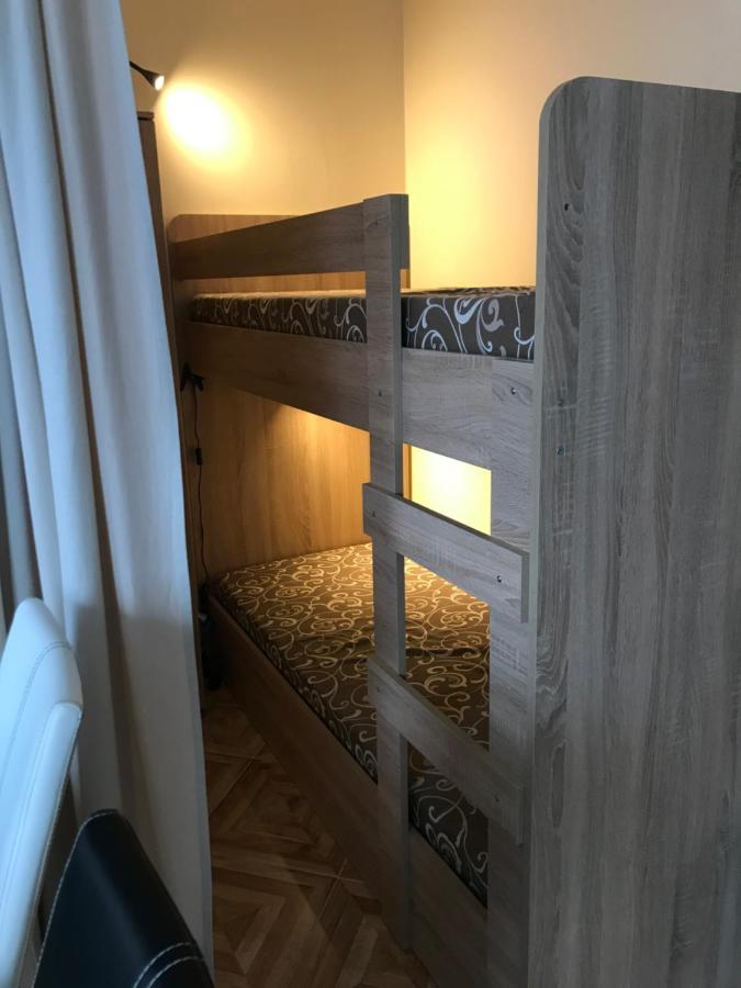 Familienapartment Am Strand In Primorsko Ngoại thất bức ảnh